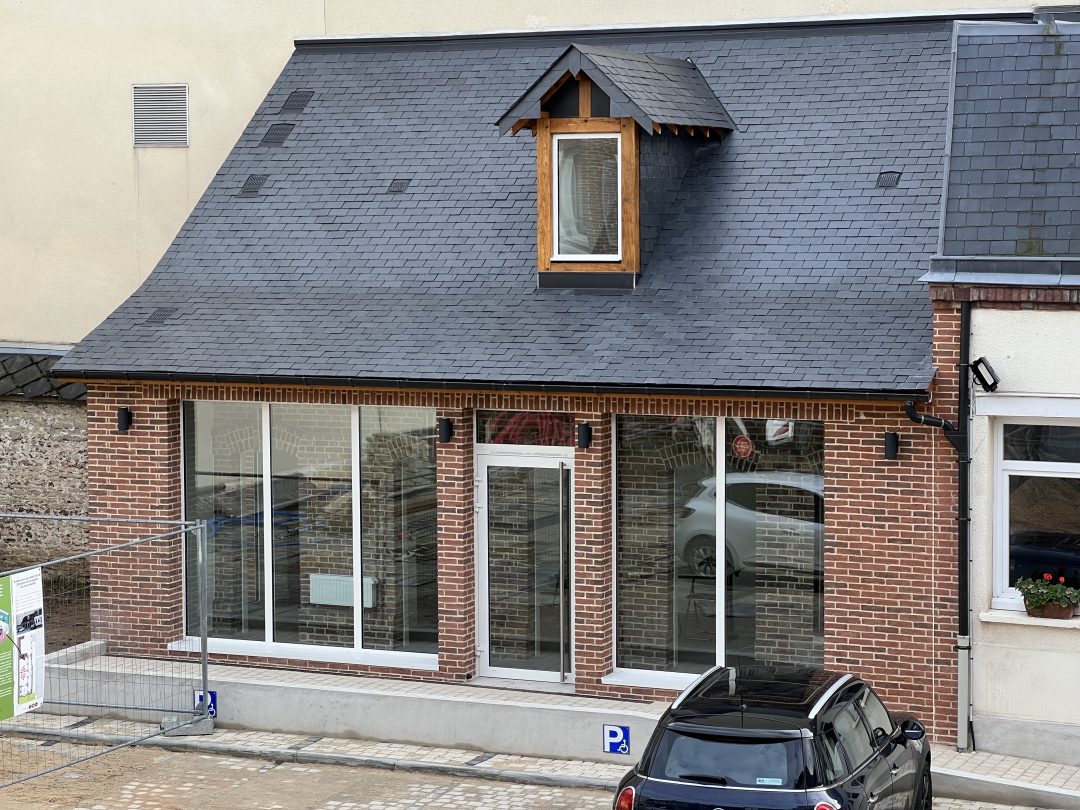 Comment poser une fenêtre PVC en remplacement d’une fenêtre en bois ? HDE — free download